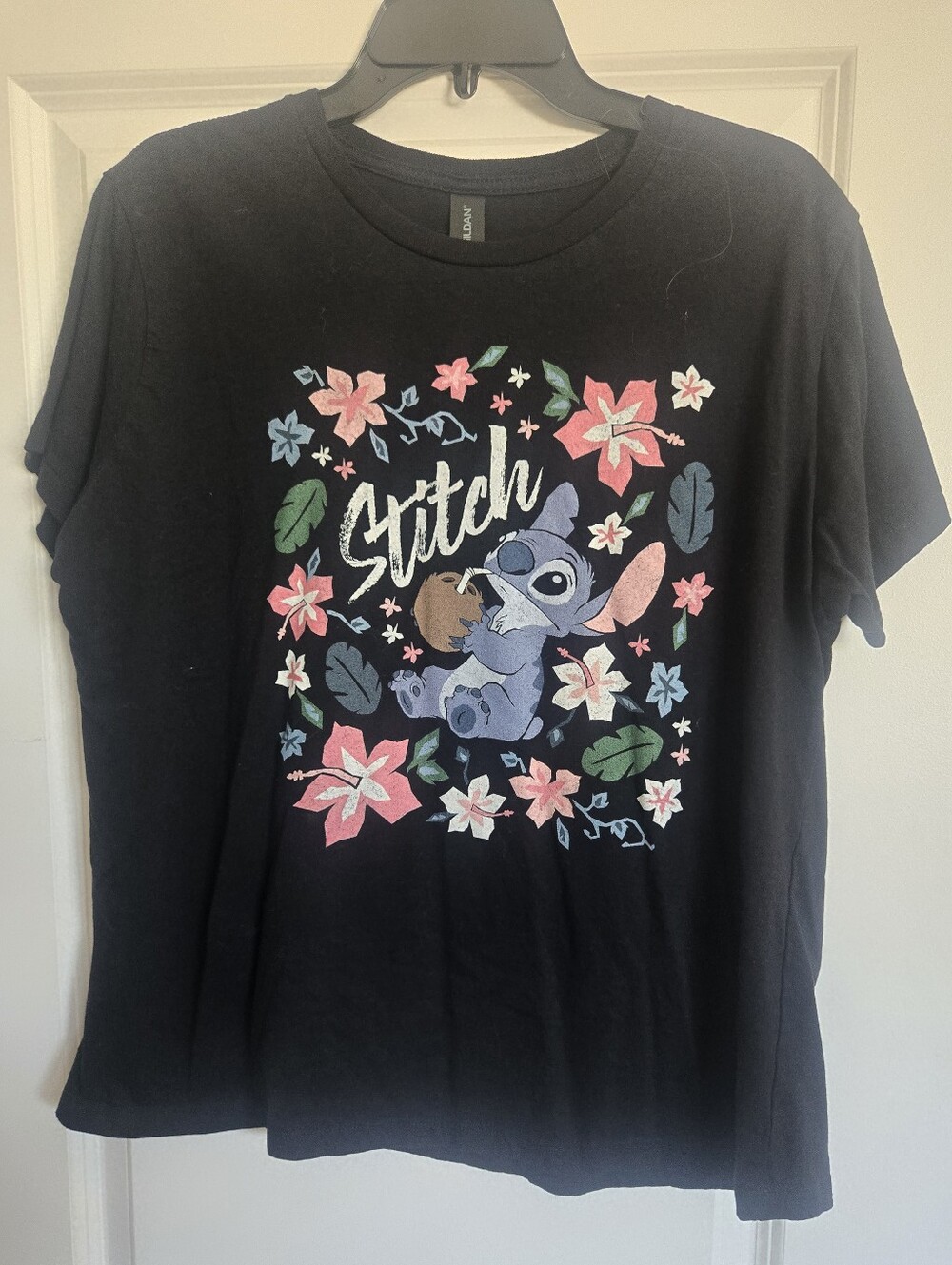 Box Lunch black Lilo & Stitch Flowers and a Coconut T-Shirt Size XL